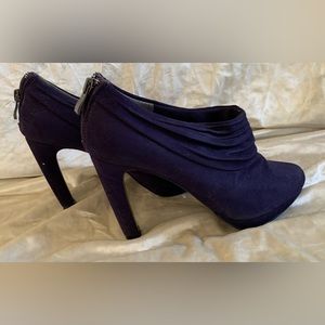 Kelly&Katie Purple ankle booties